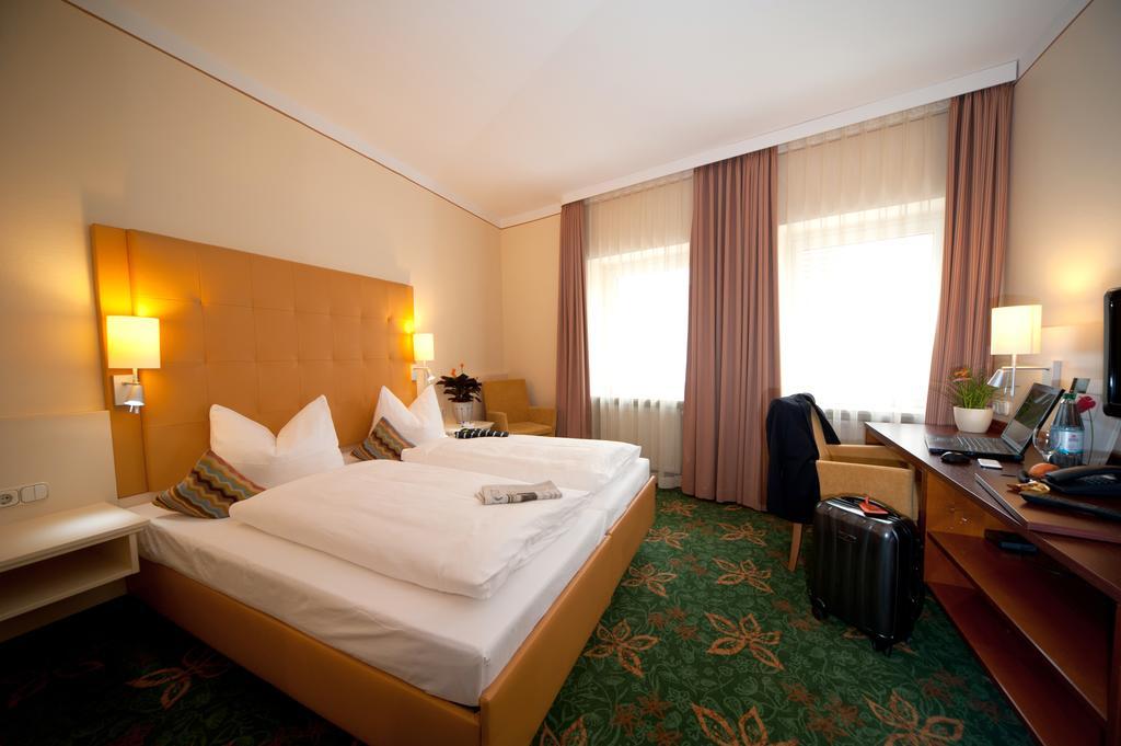 Hotel Mehl Ноймаркт  Экстерьер фото